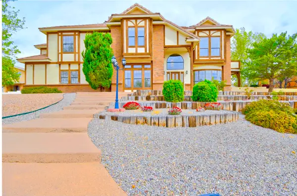 2038 Rivers Edge Drive Ne, Rio Rancho, NM 87144