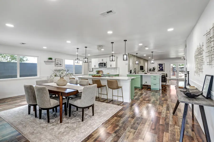 3917 Julie Street Ne, Albuquerque, NM 87110 - #3