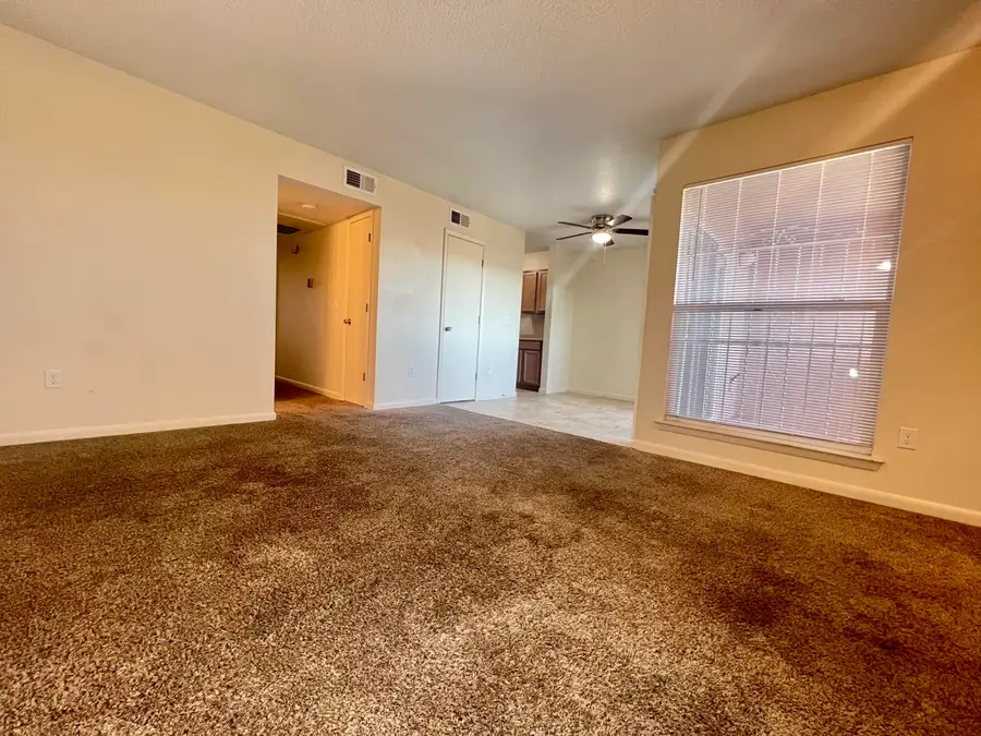 4601 Carlisle Boulevard Ne #APT C4, Albuquerque, NM 87109 - #2