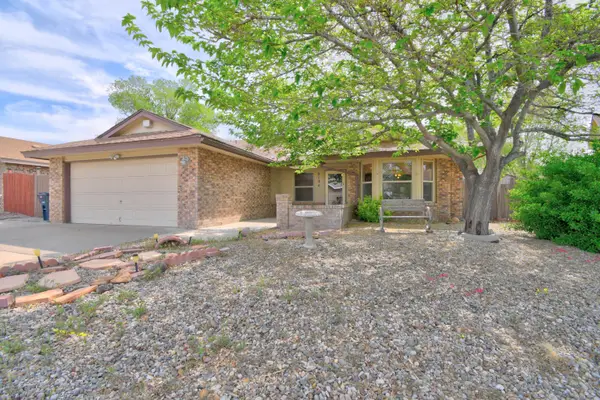 6104 Thicket Street Nw, Albuquerque, NM 87120