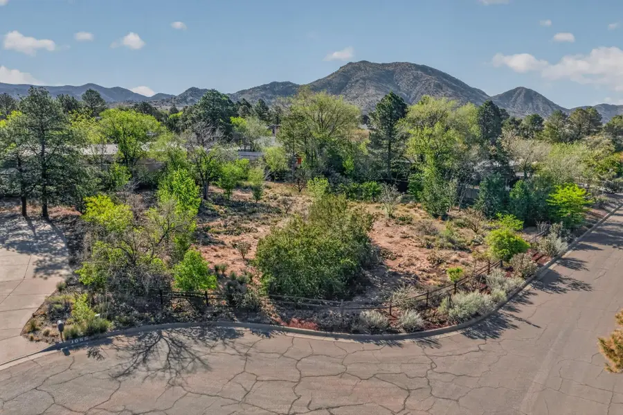 1061 Matador Avenue Se, Albuquerque, NM 87123 - #3