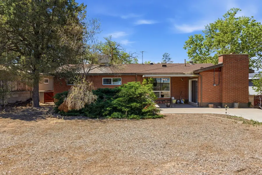 1204 Arizona Street Ne, Albuquerque, NM 87110 - #3