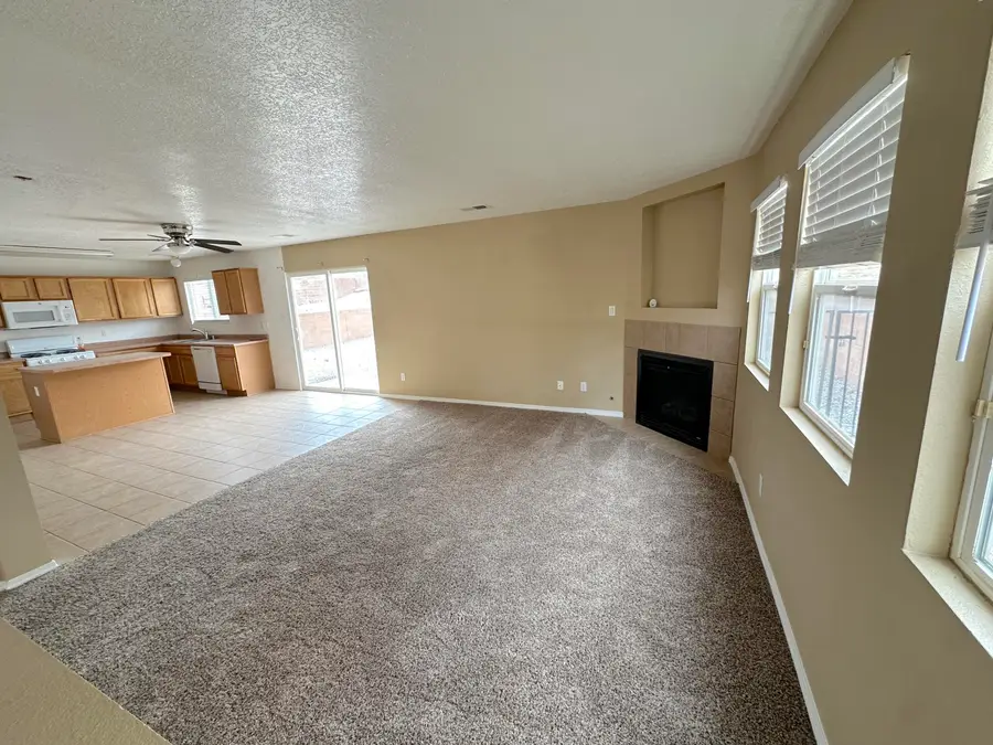 1800 Sierra Norte Loop Ne, Rio Rancho, NM 87144 - #3