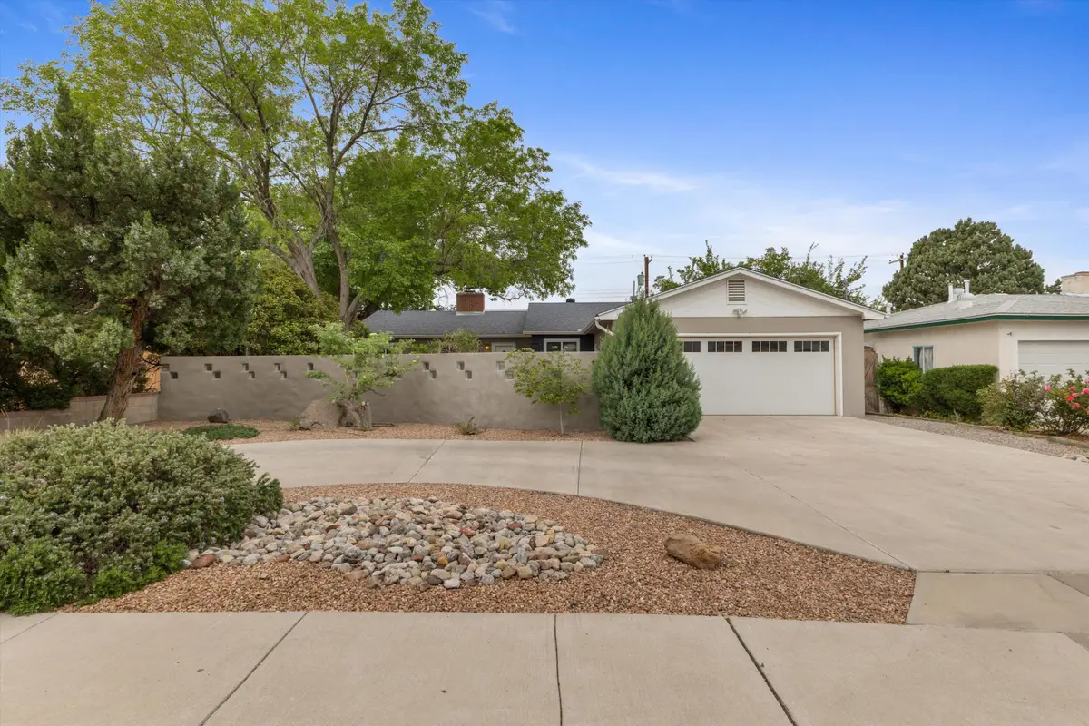 1513 Dartmouth Drive Ne, Albuquerque, NM 87106 - #1