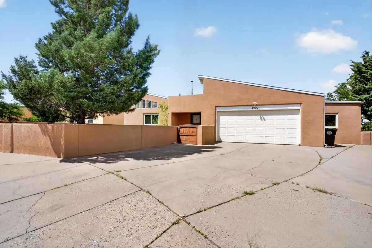 2709 Eastridge Drive Ne, Albuquerque, NM 87112 - #1