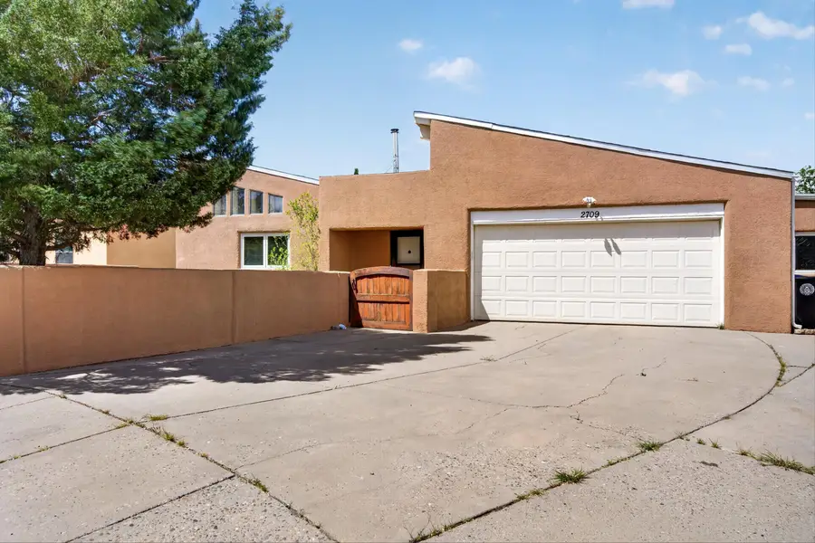 2709 Eastridge Drive Ne, Albuquerque, NM 87112 - #2