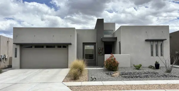 9208 Balloon Glow Lane Ne, Albuquerque, NM 87113