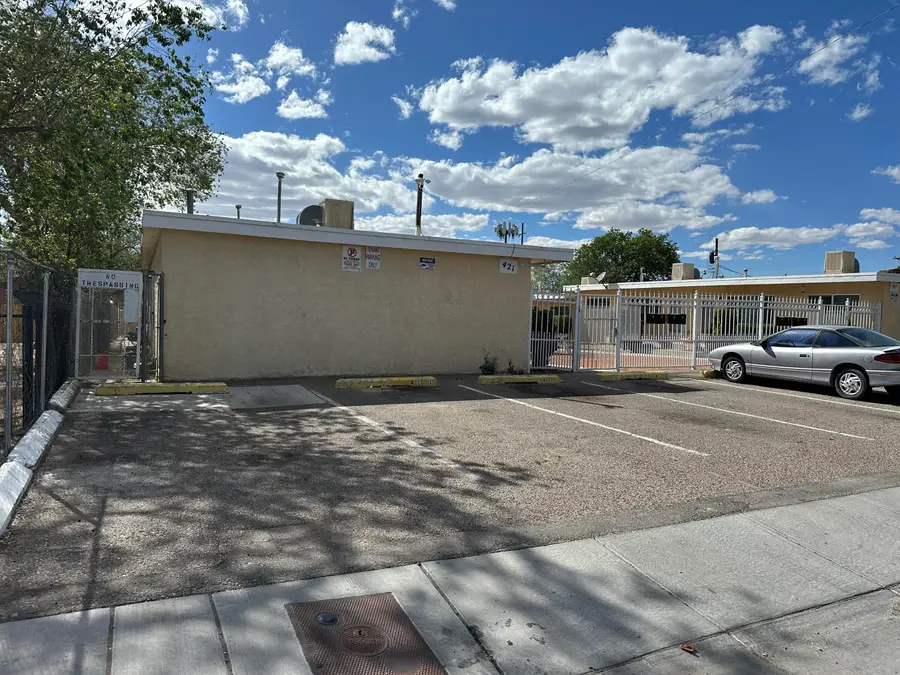 421 E Chama Street Se #4, Albuquerque, NM 87108 - #2