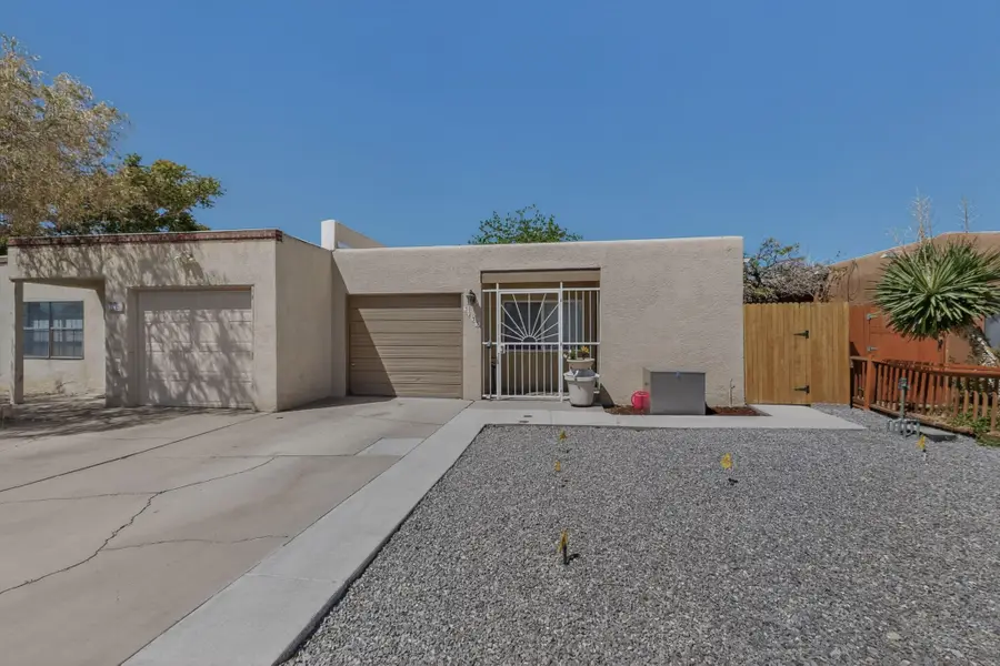 3233 Corona Drive Nw, Albuquerque, NM 87120 - #2