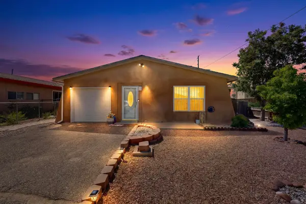 901 Montana Vista Court Se, Rio Rancho, NM 87124