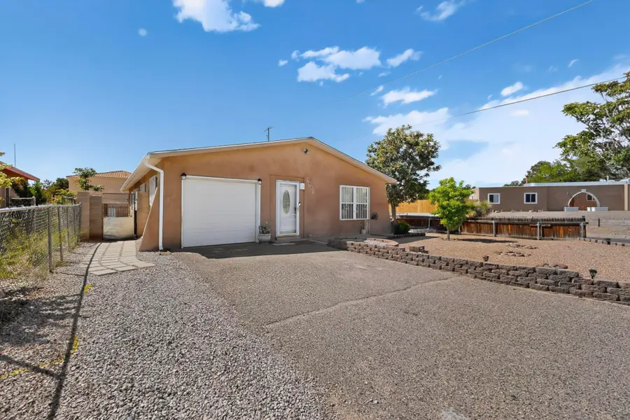 901 Montana Vista Court Se, Rio Rancho, NM 87124 - #3