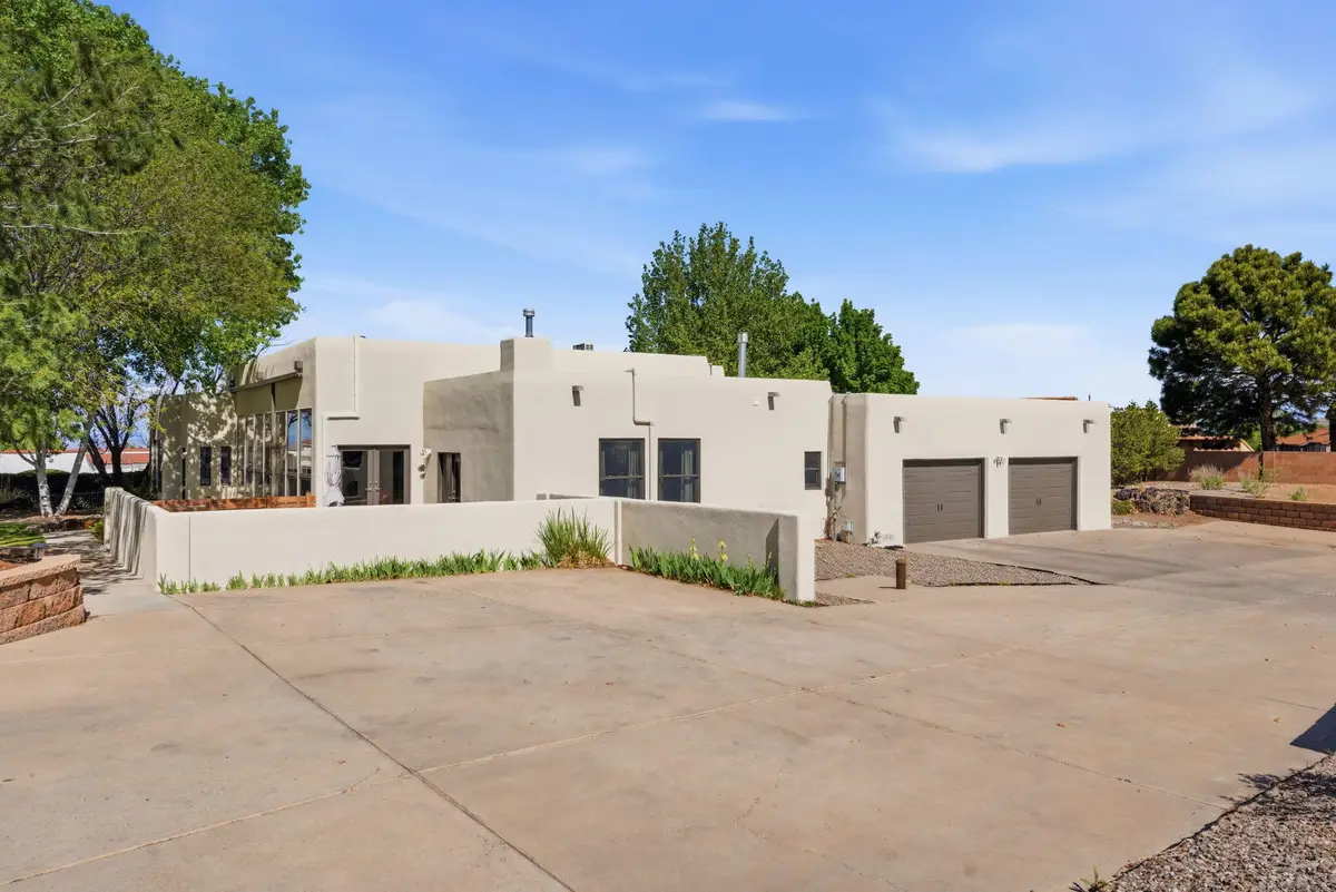 12107 Holly Avenue Ne, Albuquerque, NM 87122 - #1