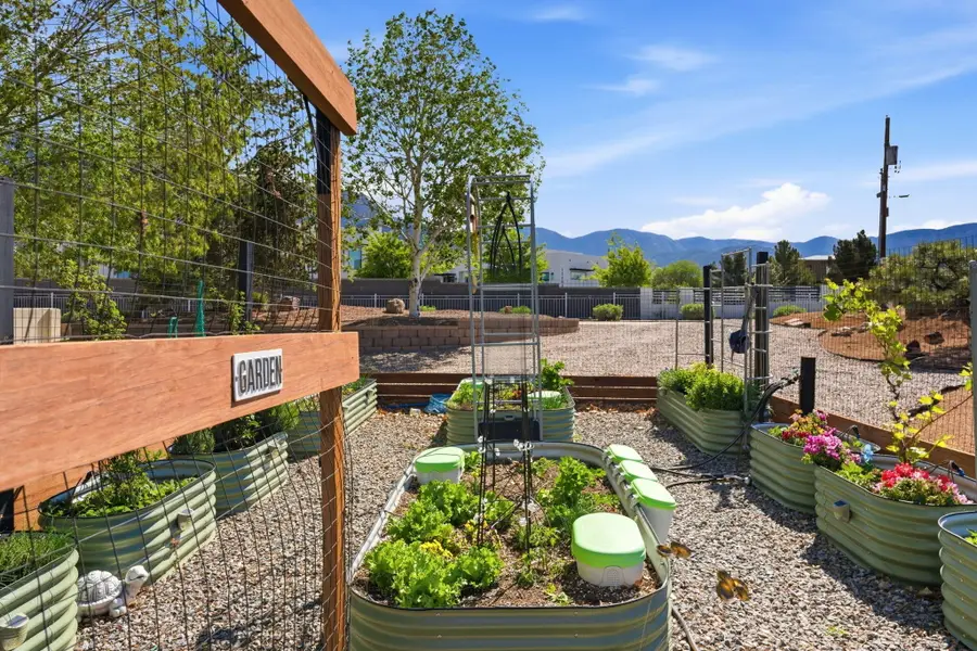 12107 Holly Avenue Ne, Albuquerque, NM 87122 - #2