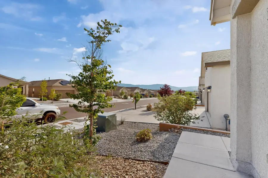 10654 Valedon Lane Sw, Albuquerque, NM 87121 - #3