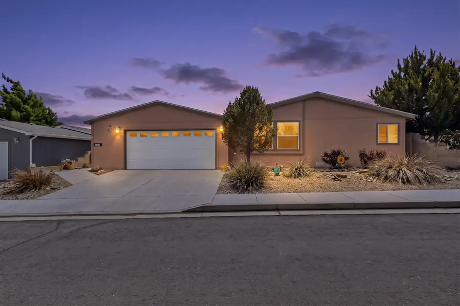 205 Sunrise Bluffs Drive, Belen, NM 87002 - #2