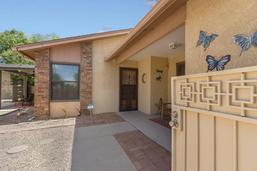 316 Palmer Park Drive Ne, Albuquerque, NM 87123 - #2