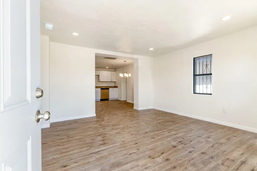 1605 7th Street Nw, Albuquerque, NM 87102 - #3