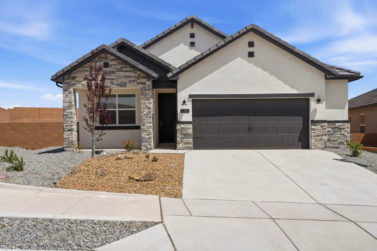 4301 Mountain Trail Loop Ne, Rio Rancho, NM 87144 - #1
