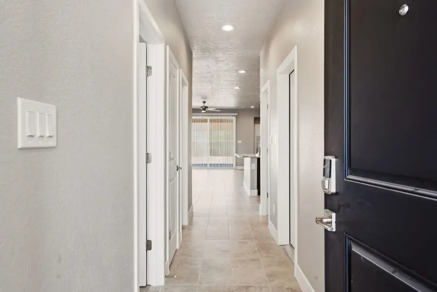 4301 Mountain Trail Loop Ne, Rio Rancho, NM 87144 - #2