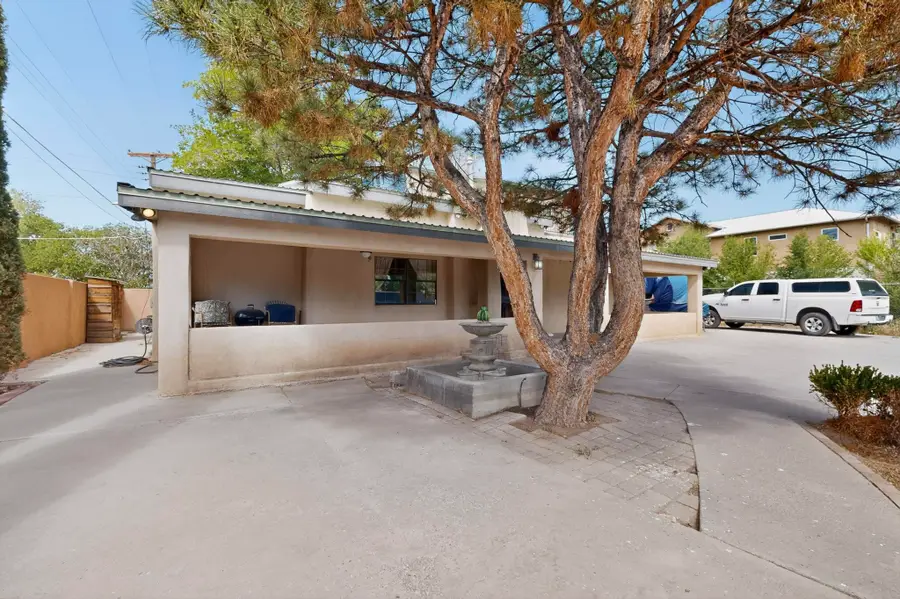 2115 Hollywood Avenue Nw, Albuquerque, NM 87104 - #2