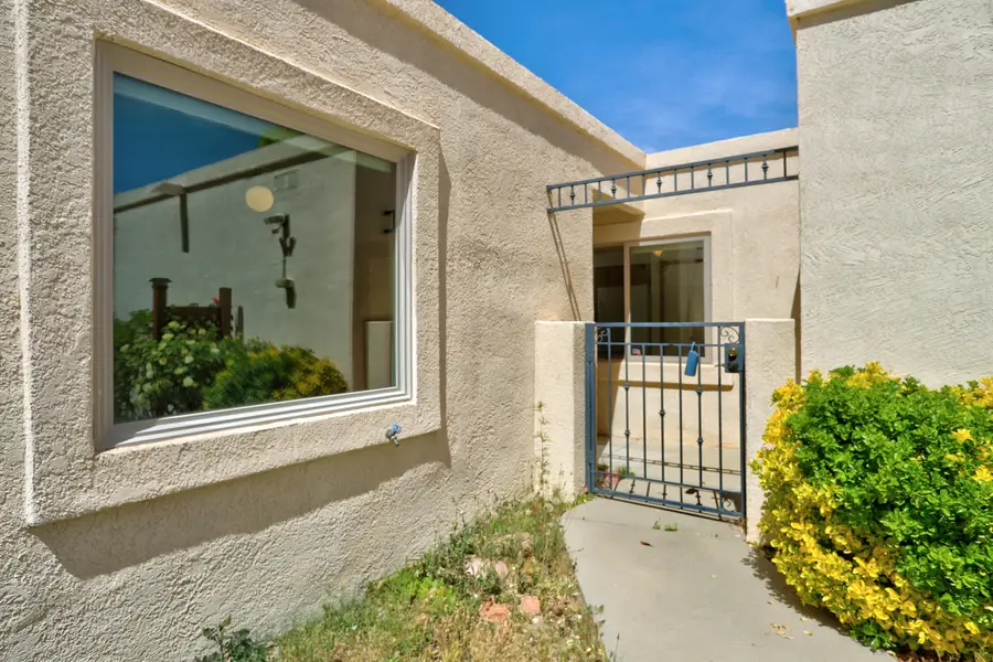 4925 Edwards Drive Ne, Albuquerque, NM 87111 - #3