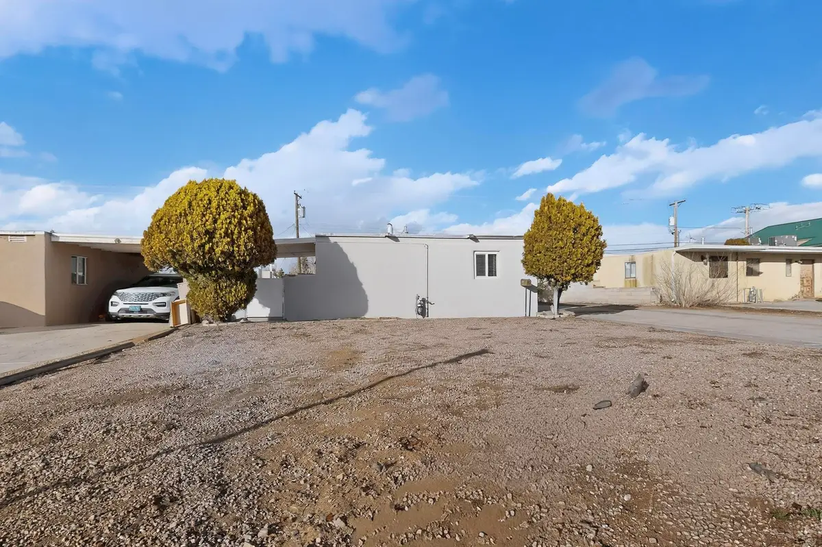 5105 Comanche Road Ne, Albuquerque, NM 87110 - #1