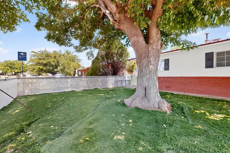 222 64th Street Nw, Albuquerque, NM 87105 - #3