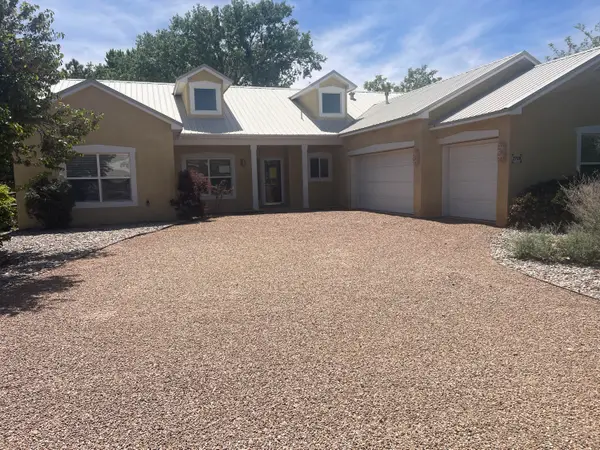 2708 Bosque Del Rio Lane Nw, Albuquerque, NM 87120