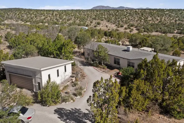 229 Skyline Drive, Edgewood, NM 87015