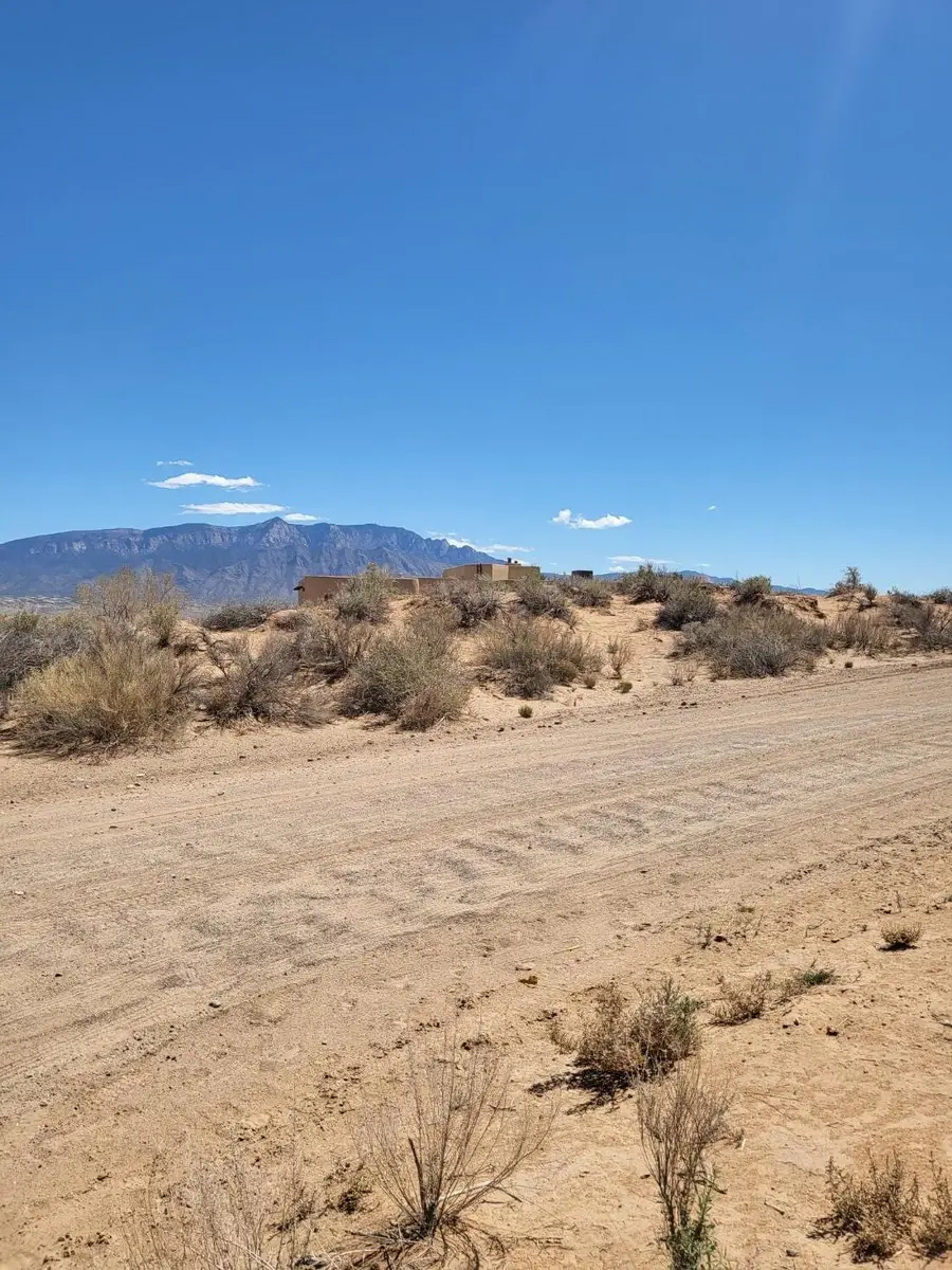 1624 La Paz Ne, Rio Rancho, NM 87144 - #3