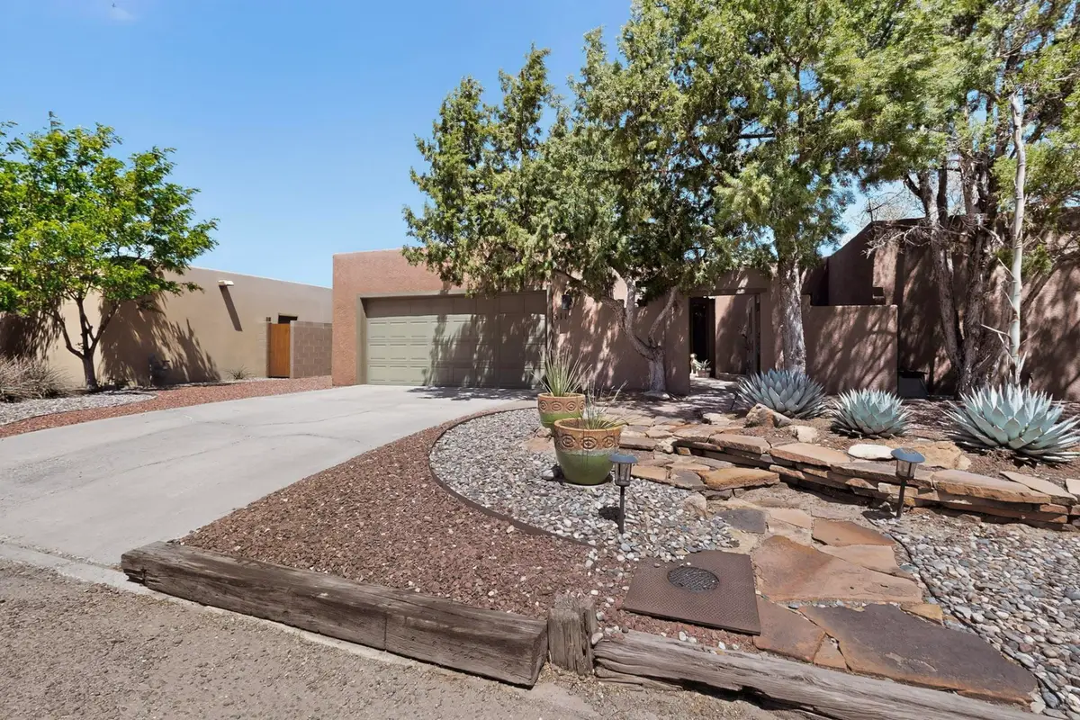 611 Camino Espanol Nw, Albuquerque, NM 87107 - #1