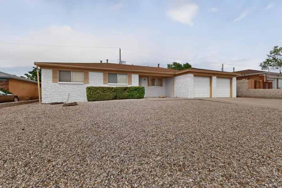 9429 Dona Marguerita Avenue Ne, Albuquerque, NM 87111 - #3