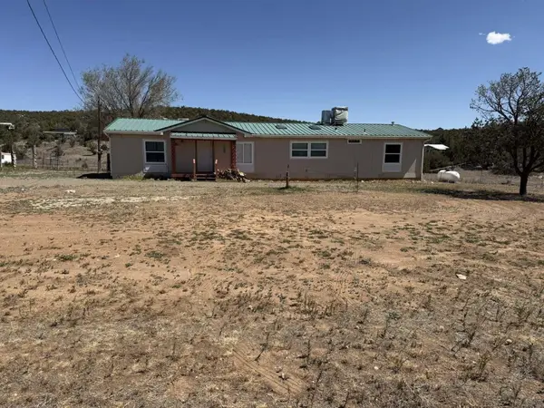 51 Peaceful Drive, Edgewood, NM 87015