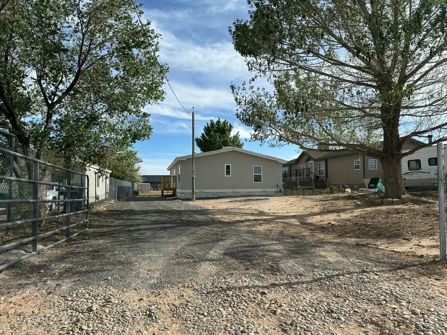 908 10th Avenue Ne, Rio Rancho, NM 87144 - #3