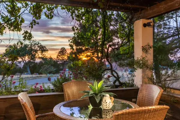 605 Cedar Hill Road Ne, Albuquerque, NM 87122