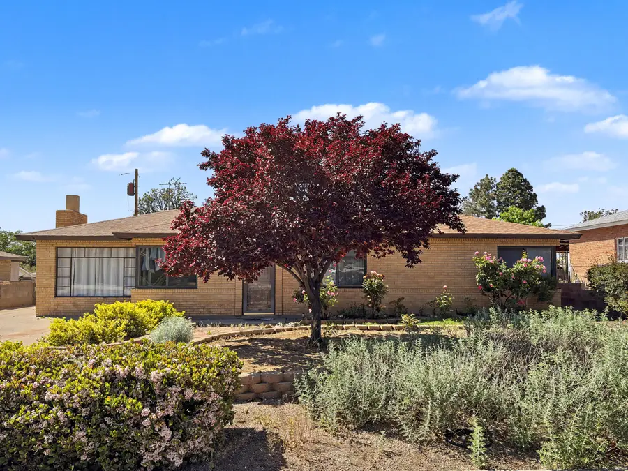 2139 Utah Street Ne, Albuquerque, NM 87110 - #2