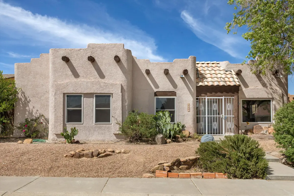 7601 Parkwood Drive Nw, Albuquerque, NM 87120 - #1
