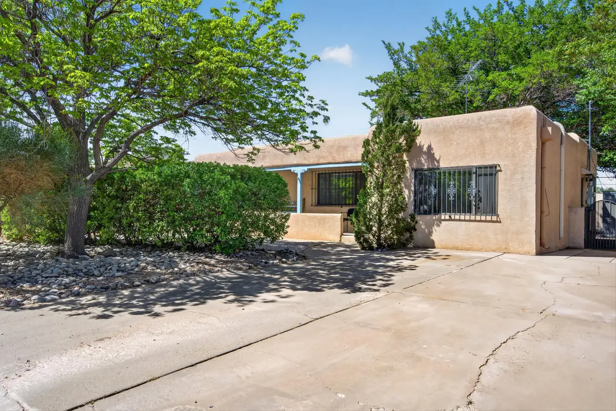 2105 Madeira Drive Ne, Albuquerque, NM 87110 - #1