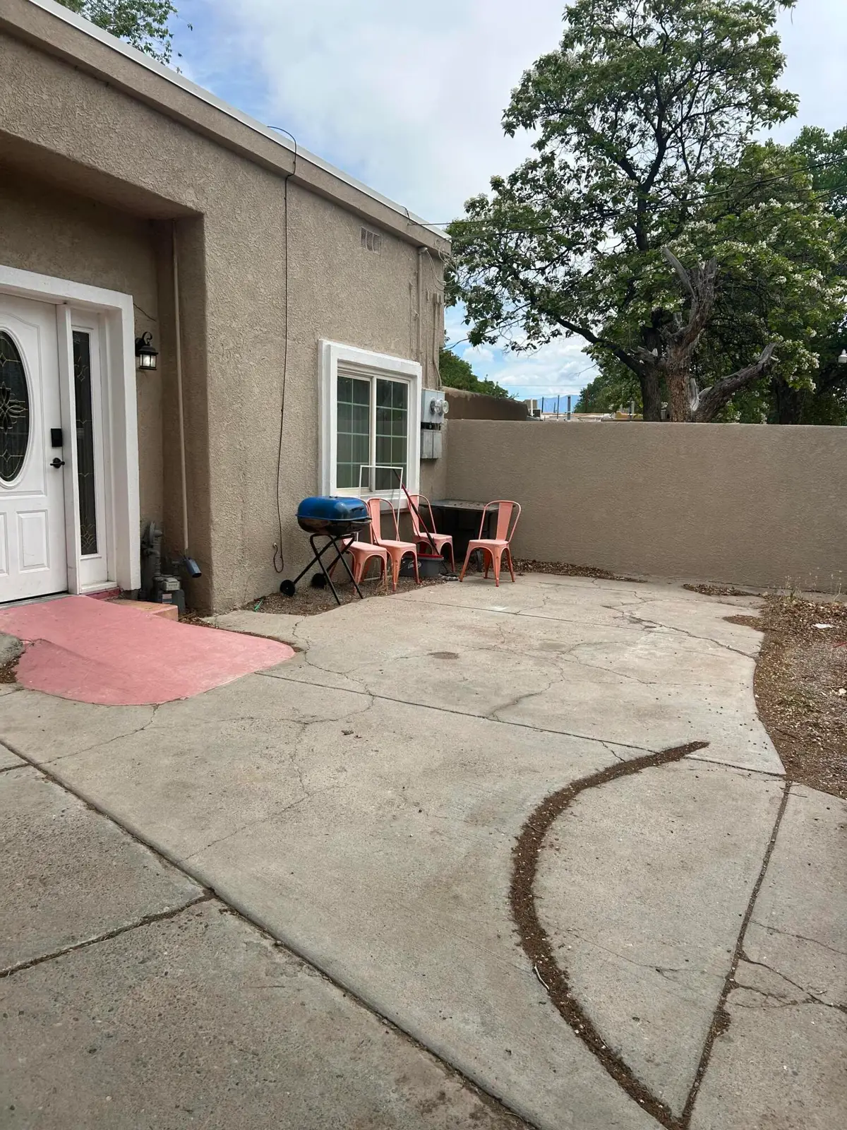 709 Cromwell Avenue Sw, Albuquerque, NM 87102 - #1
