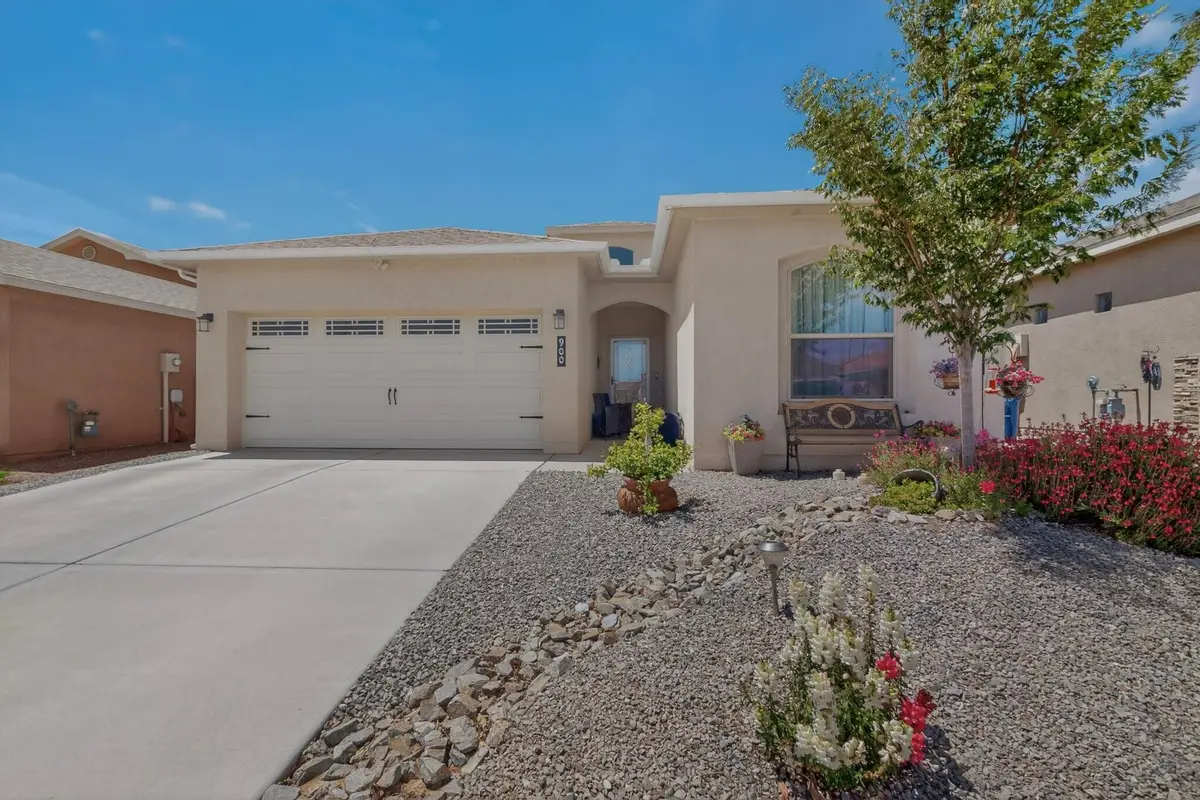 900 Firewheel Loop Sw, Los Lunas, NM 87031 - #1