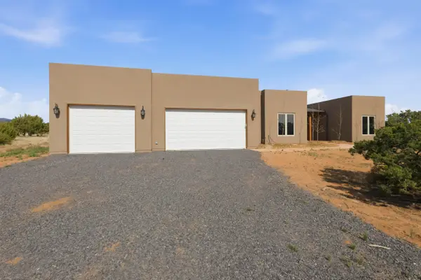 39 Monterey Road, Santa Fe, NM 87508