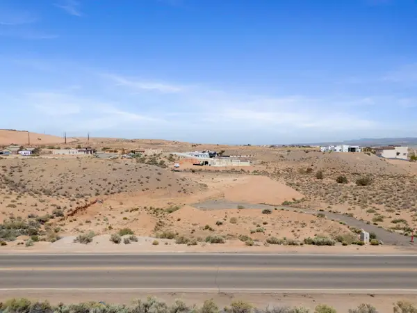 5591 Iris Road Ne, Rio Rancho, NM 87144