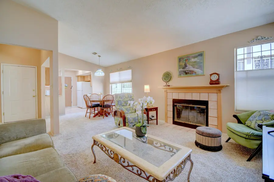 1616 Hollyberry Drive Ne, Rio Rancho, NM 87144 - #3