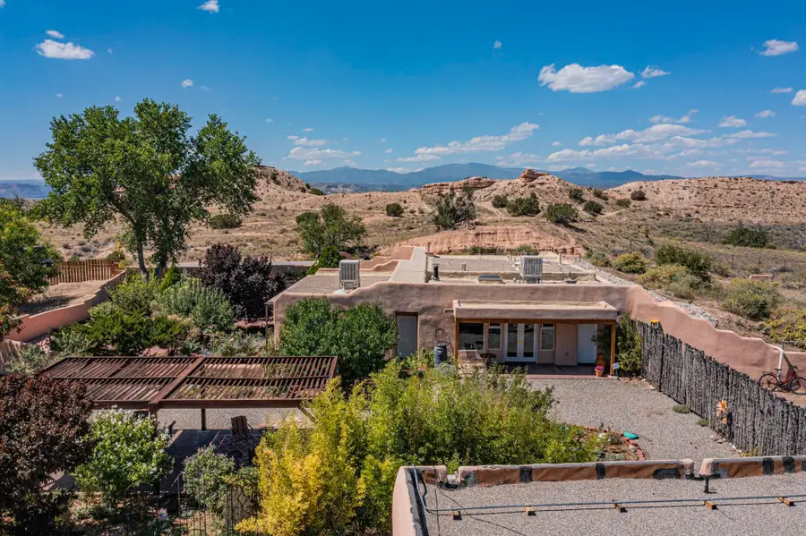 4 Athenas Way, Espanola, NM 87532 - #3