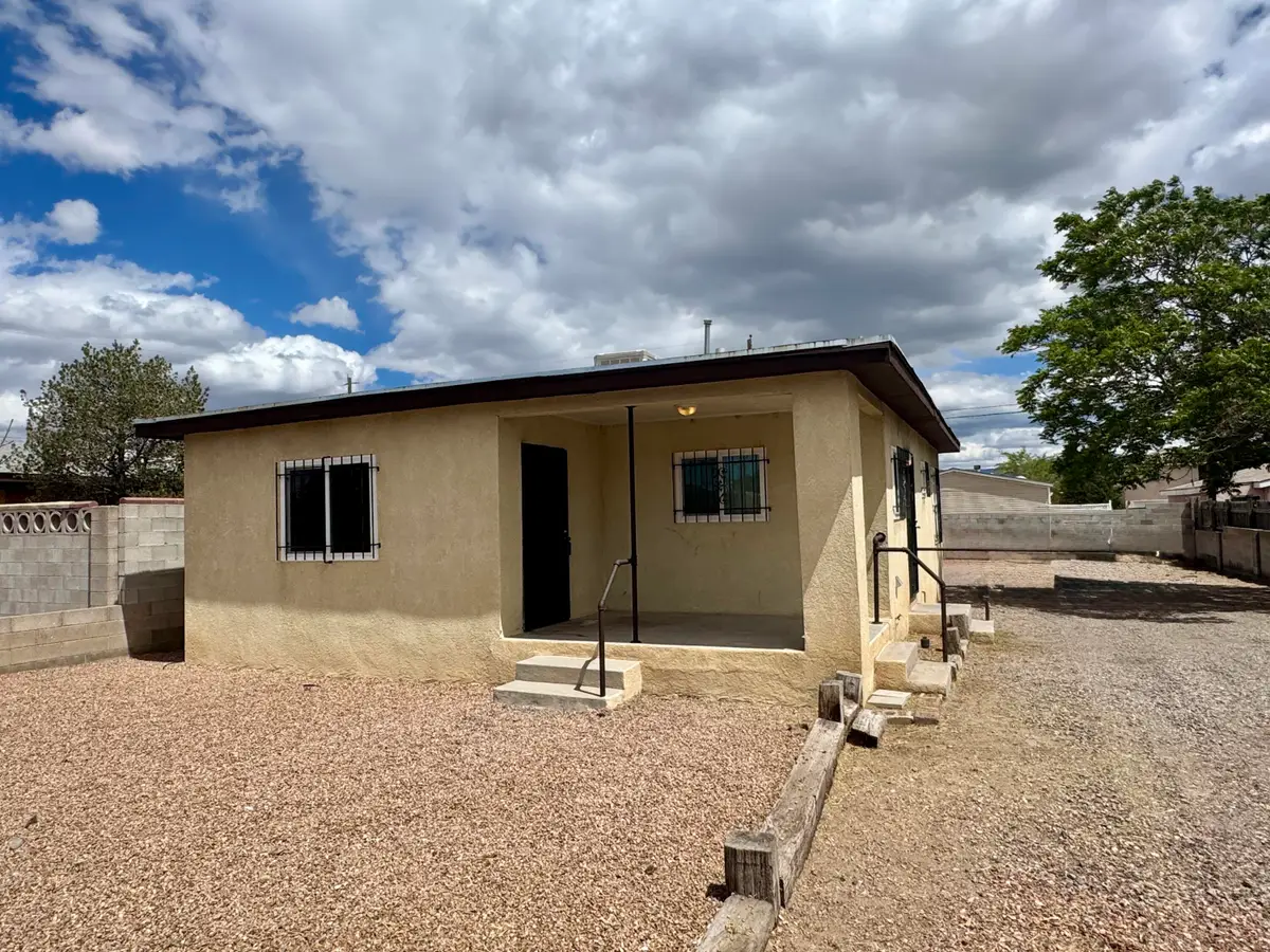 308 52nd Street Sw, Albuquerque, NM 87105 - #1