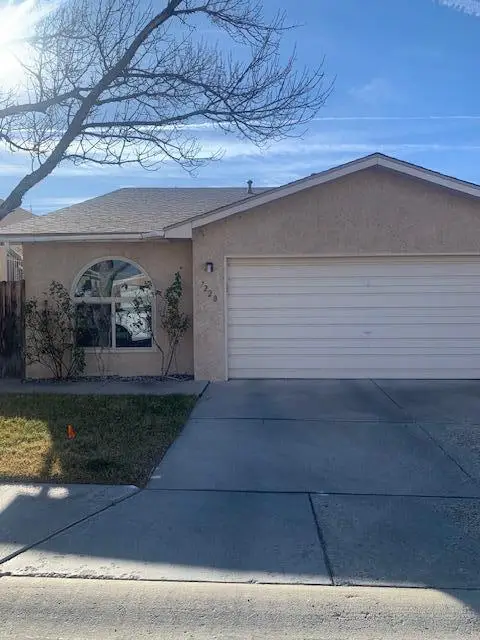 7220 Canary Lane Ne, Albuquerque, NM 87109