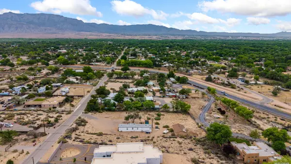 1167 Coronado Road, Corrales, NM 87048