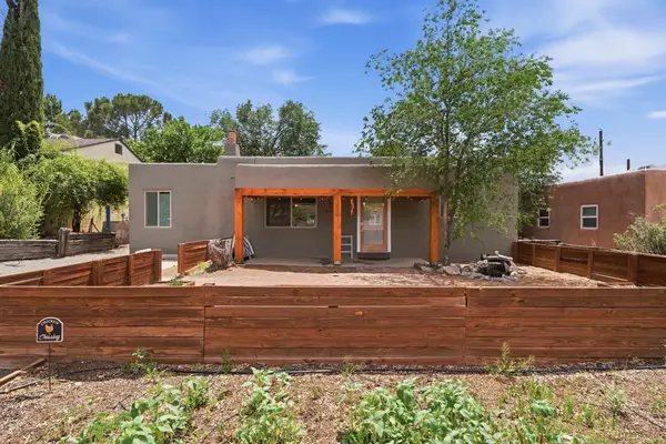 2726 Santa Clara Avenue Se, Albuquerque, NM 87106