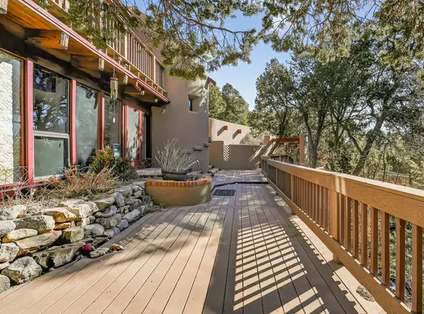 52 Forest Park Road, Cedar Crest, NM 87008