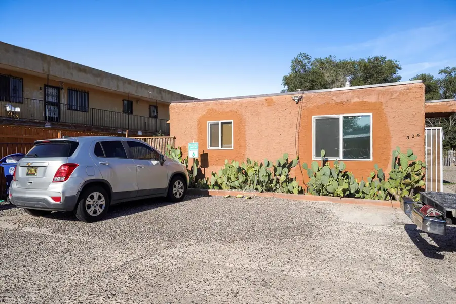 325 Tennessee Street Ne, Albuquerque, NM 87108 - #3